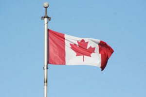 Kanadische Flagge an einem Masten